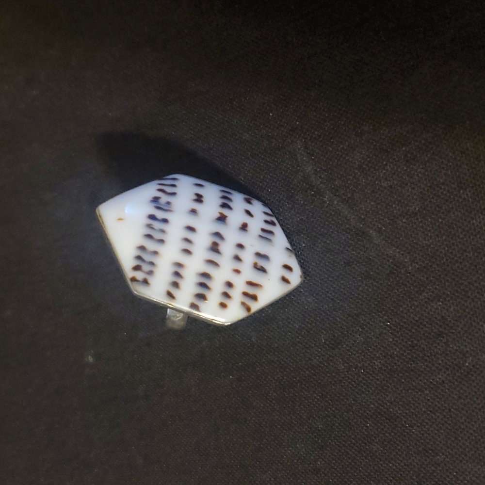 Vintage Silver & Shell Adjustble Chunky Ring